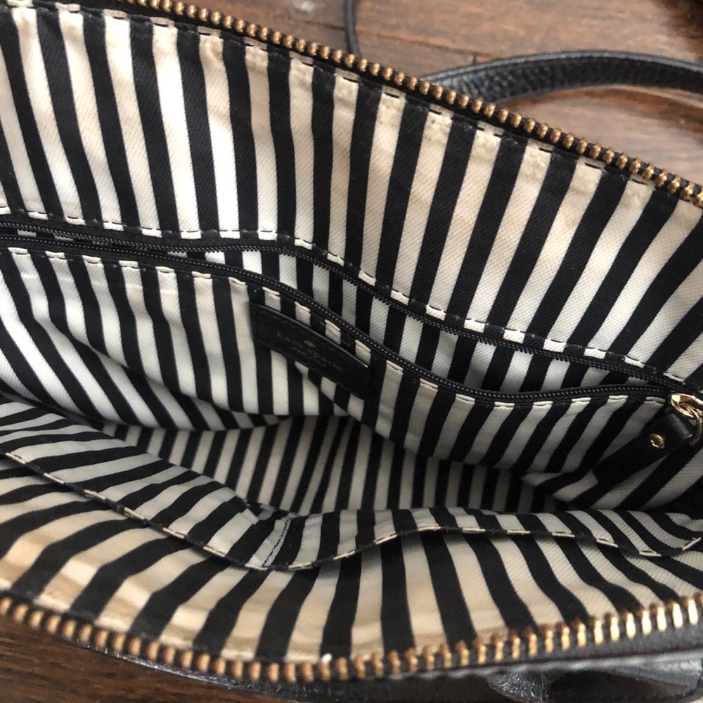 Purse - Picture 4 of 4